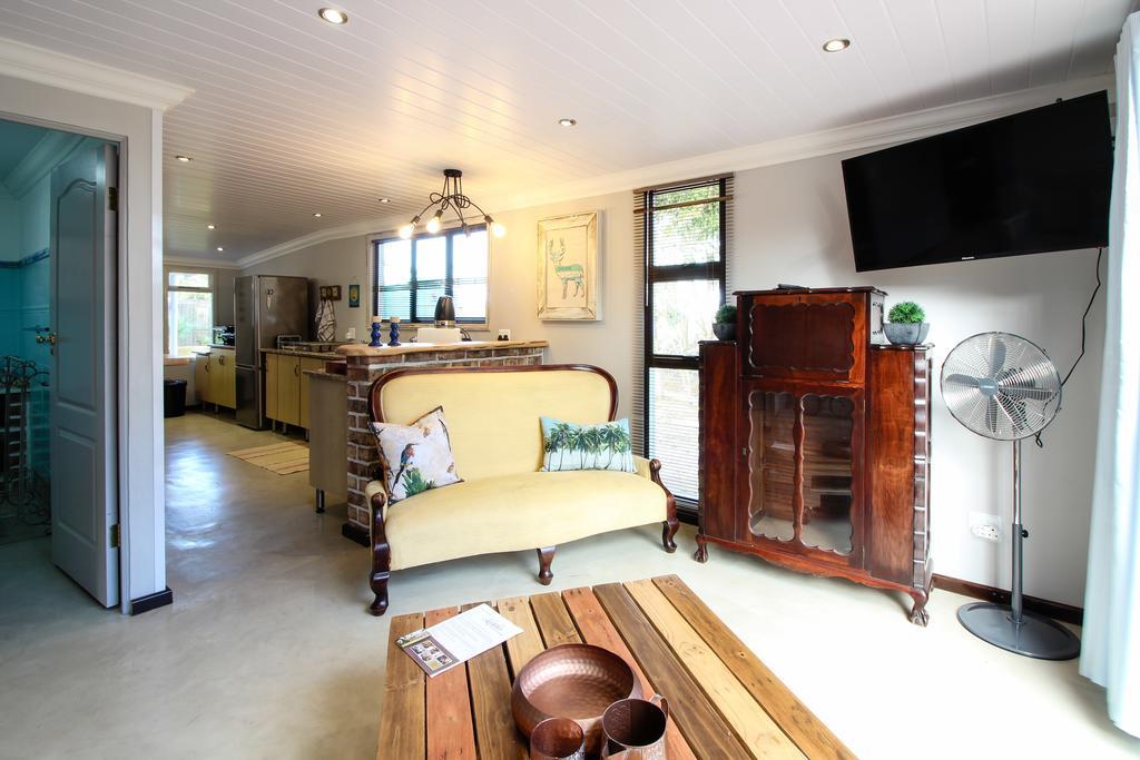Lentelus Guesthouse George Esterno foto